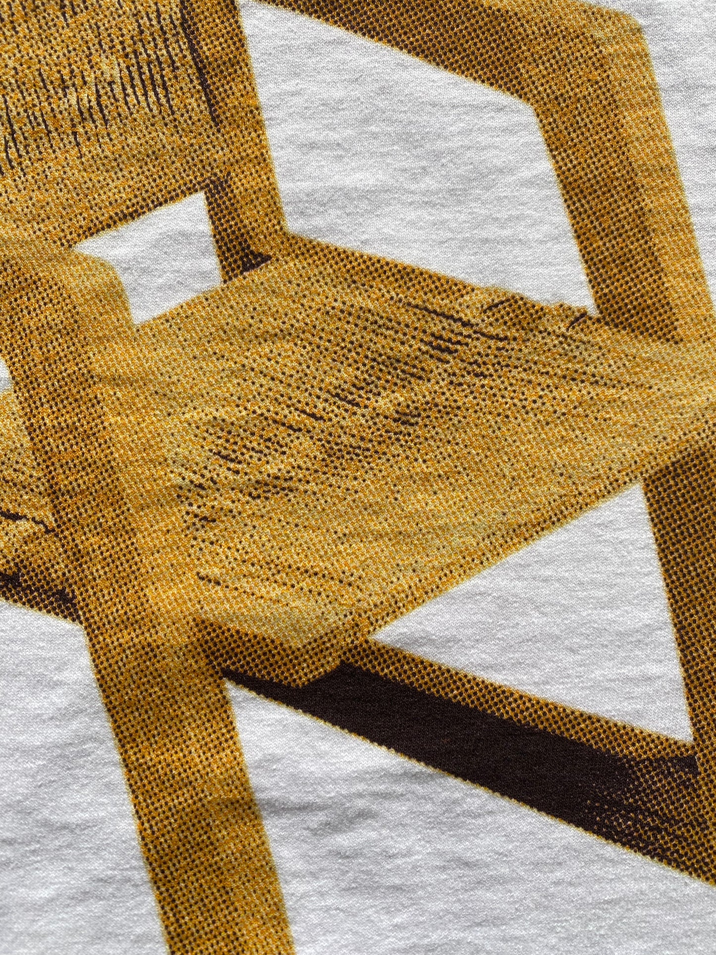 Gino Russ Armchair Tee