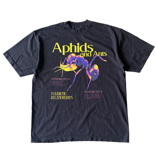 T-Shirt mit Blattläusen und Ameisen