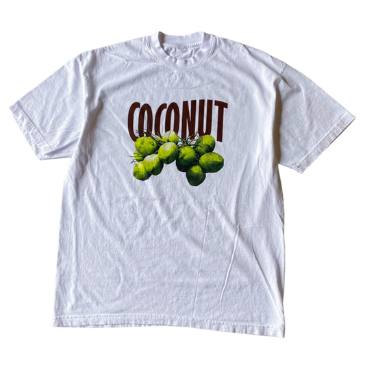 Kokosnuss-Haufen-T-Shirt