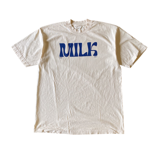 Milch-Text-T-Shirt