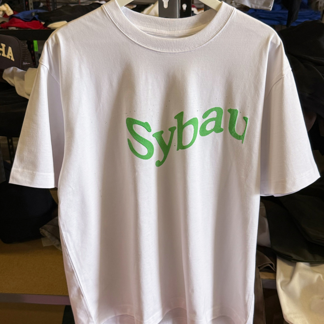 Sybau Tee