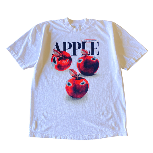 Dunkles Apfel-T-Shirt